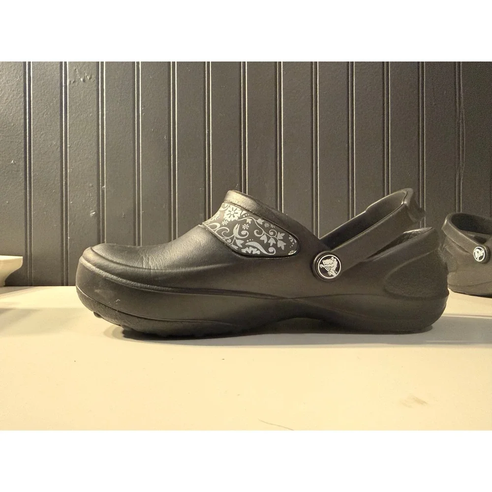 Crocs women size 7 clogs black floral detail